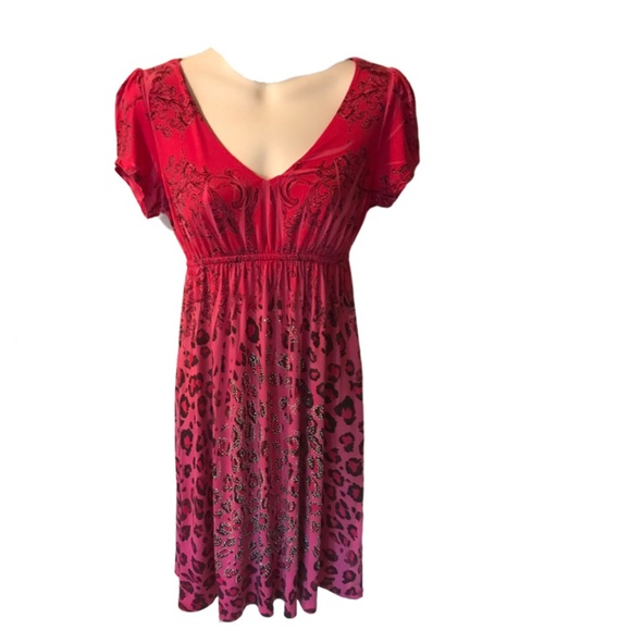 Rouge! Dresses & Skirts - Women’s Rouge Dress NWT 🌸🌸 2/$5